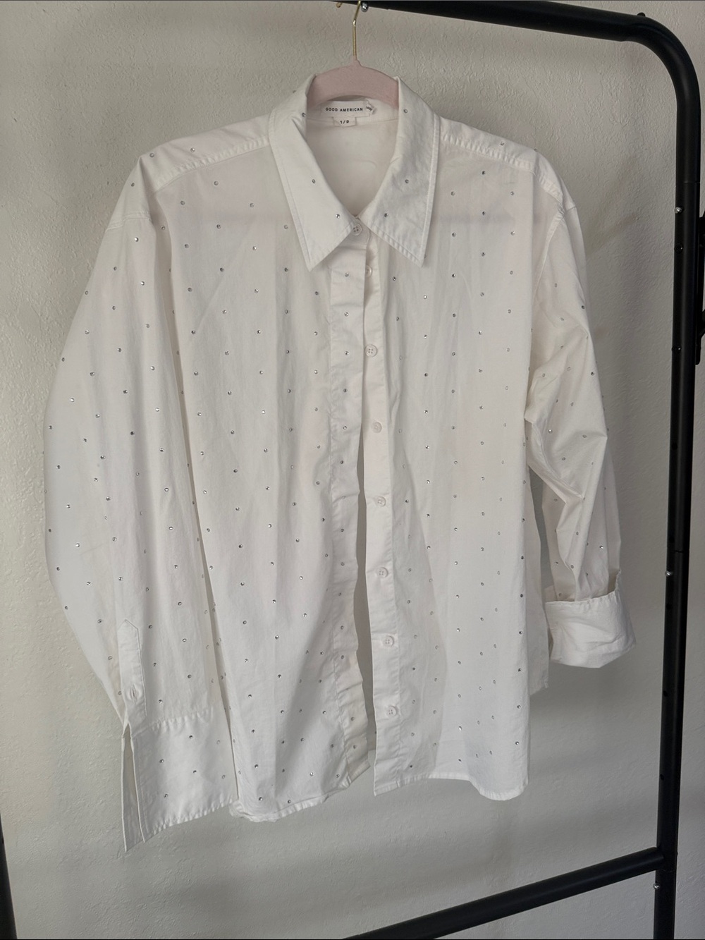 Good American White Button-Down Shirt with Tiny Black Dot Embellishment 🩶🤍